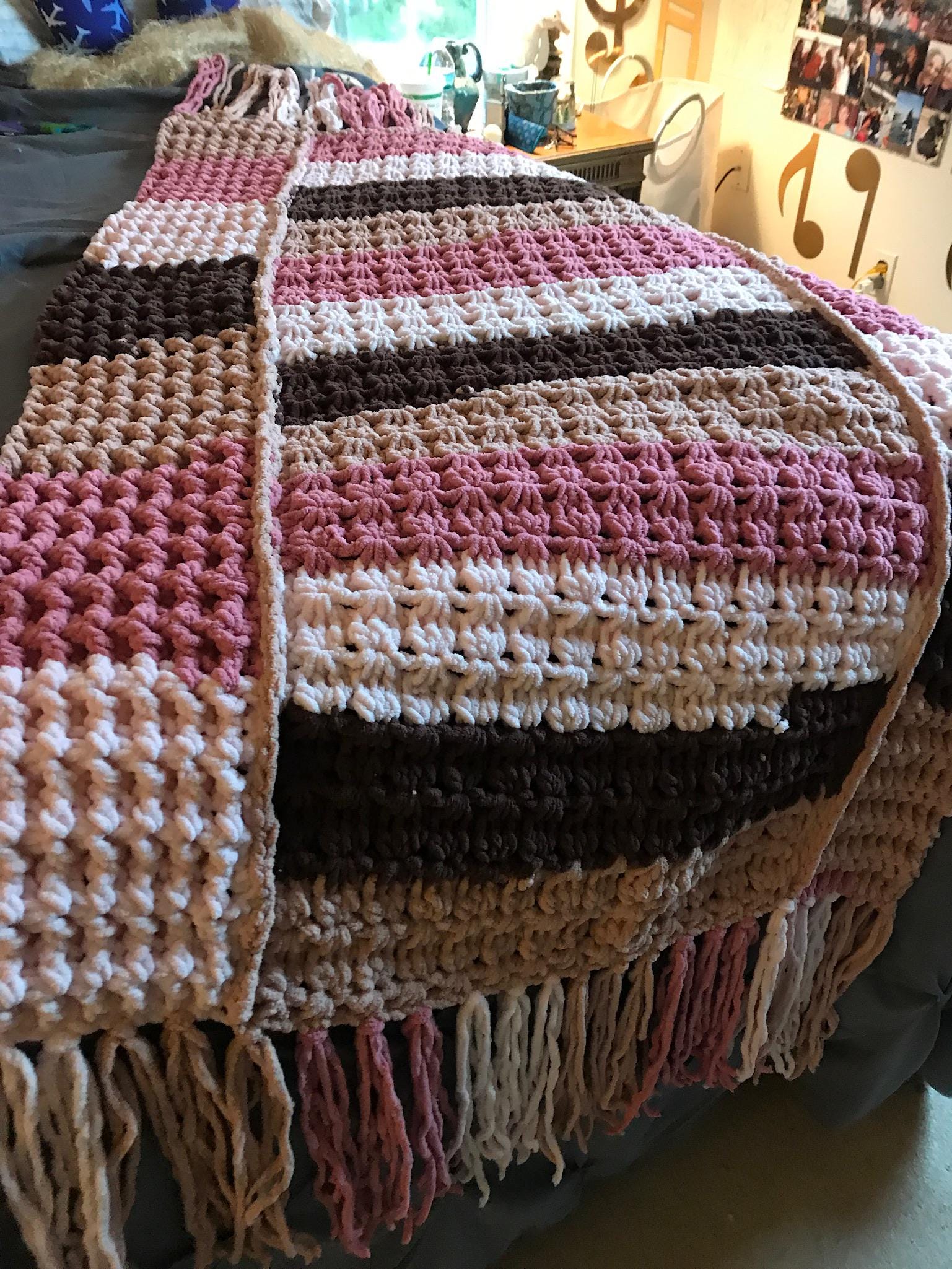 CROCHET PATTERN - TEXTURED BABY BLANKET